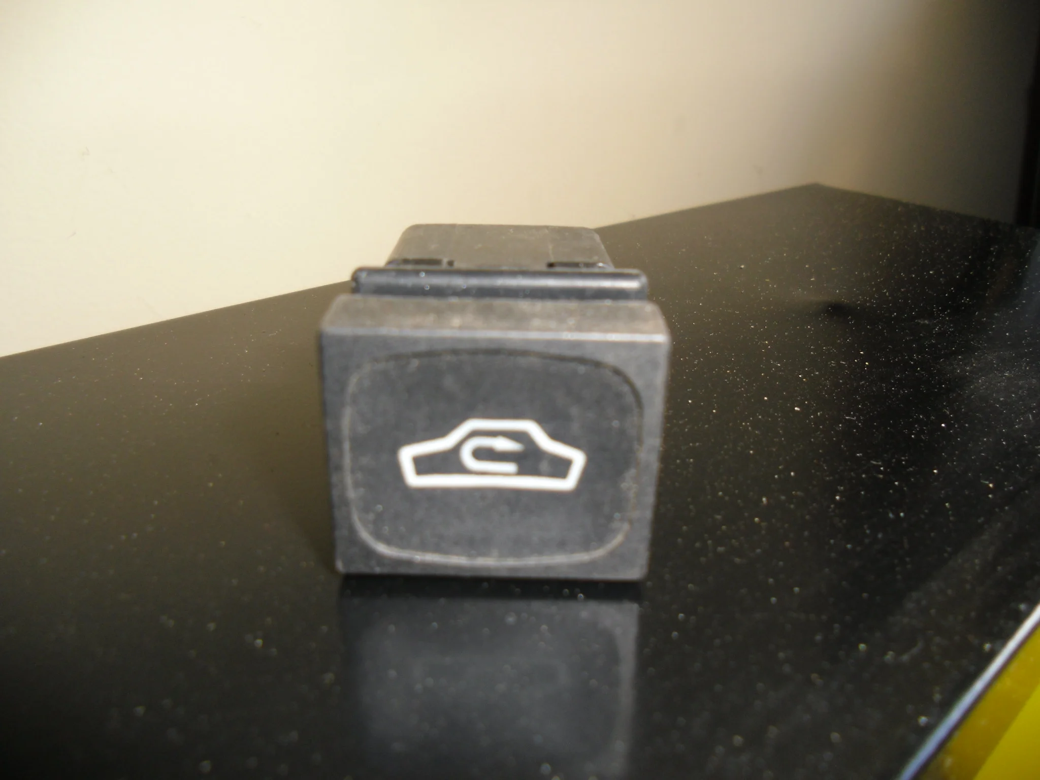 Recirculate Switch 26.JPG