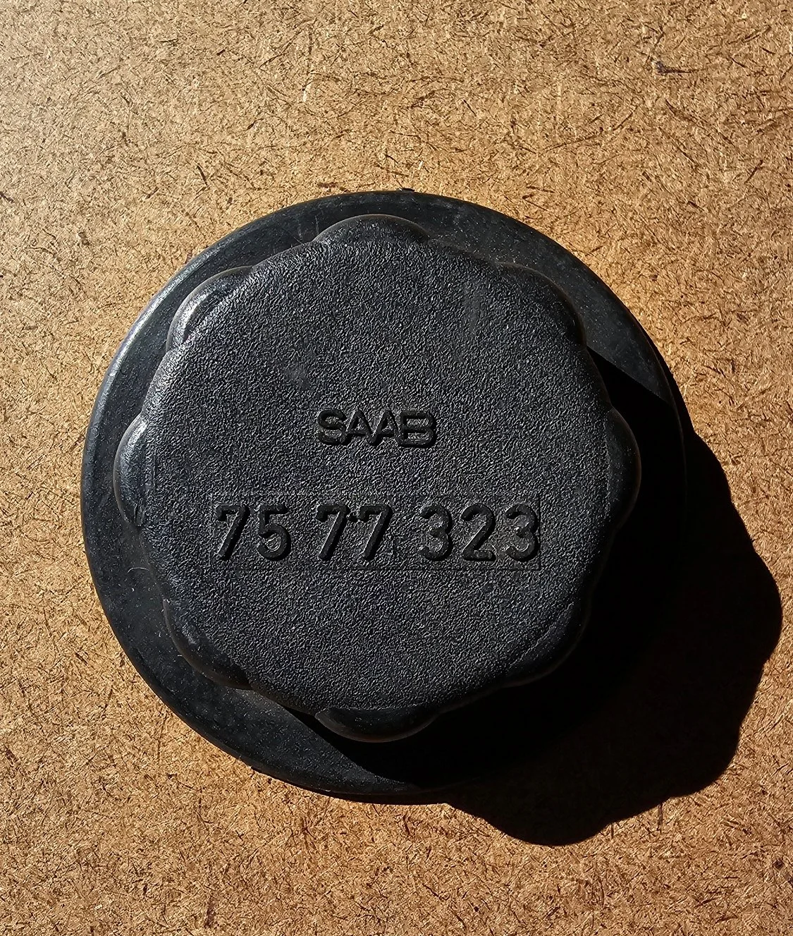 1372 Coolant Reservoir Cap Black.jpg