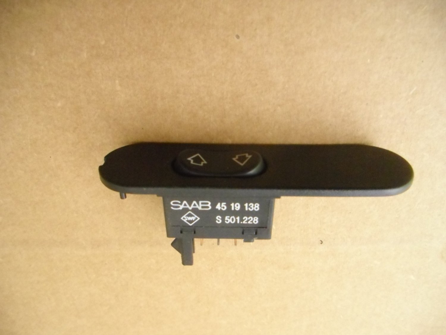 1270 Window Switch Rear.JPG