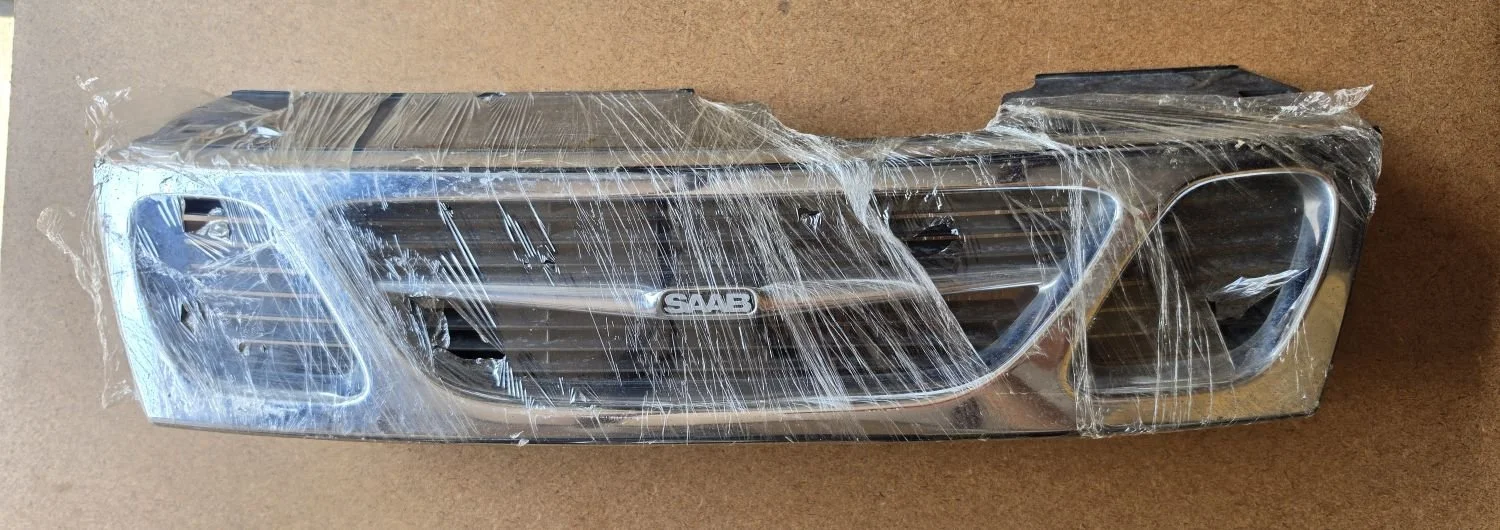 1375 Grille.jpg