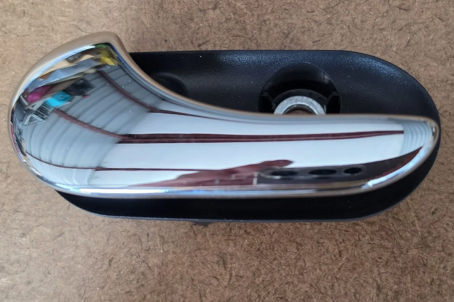 41 Interior Door Handle Chrome FLH.jpg