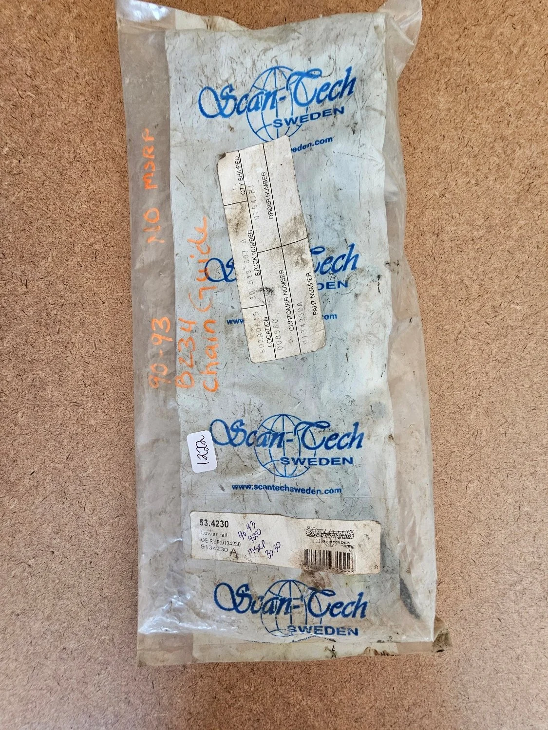 1222 Timing Chain Guide RH Package.jpg