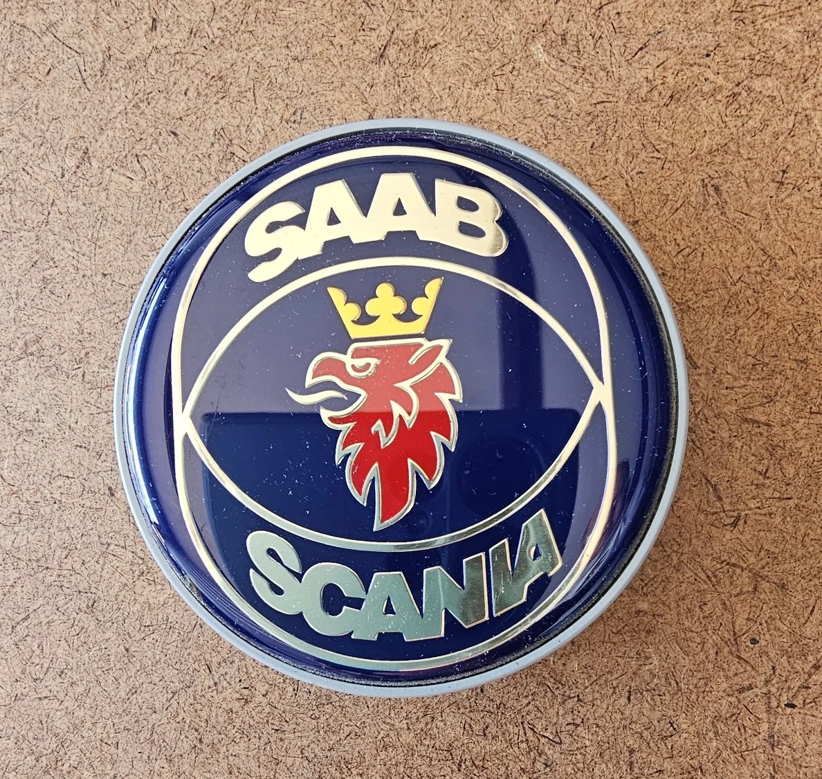 1370 SAAB Wheel Center Cap Grey Edge.jpg