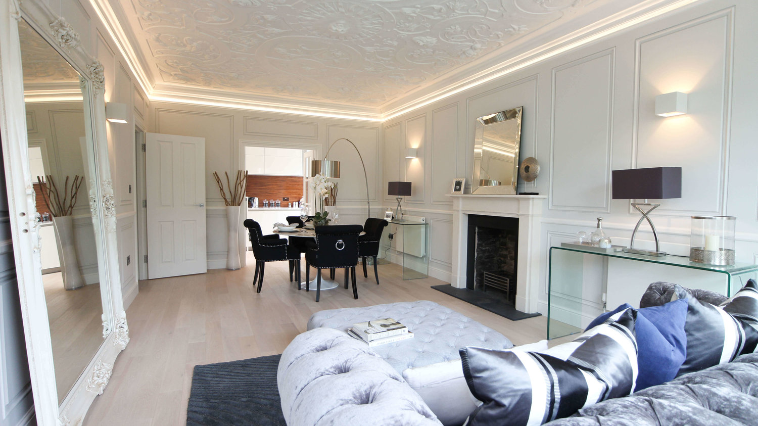 qgr living dining open plan.jpg