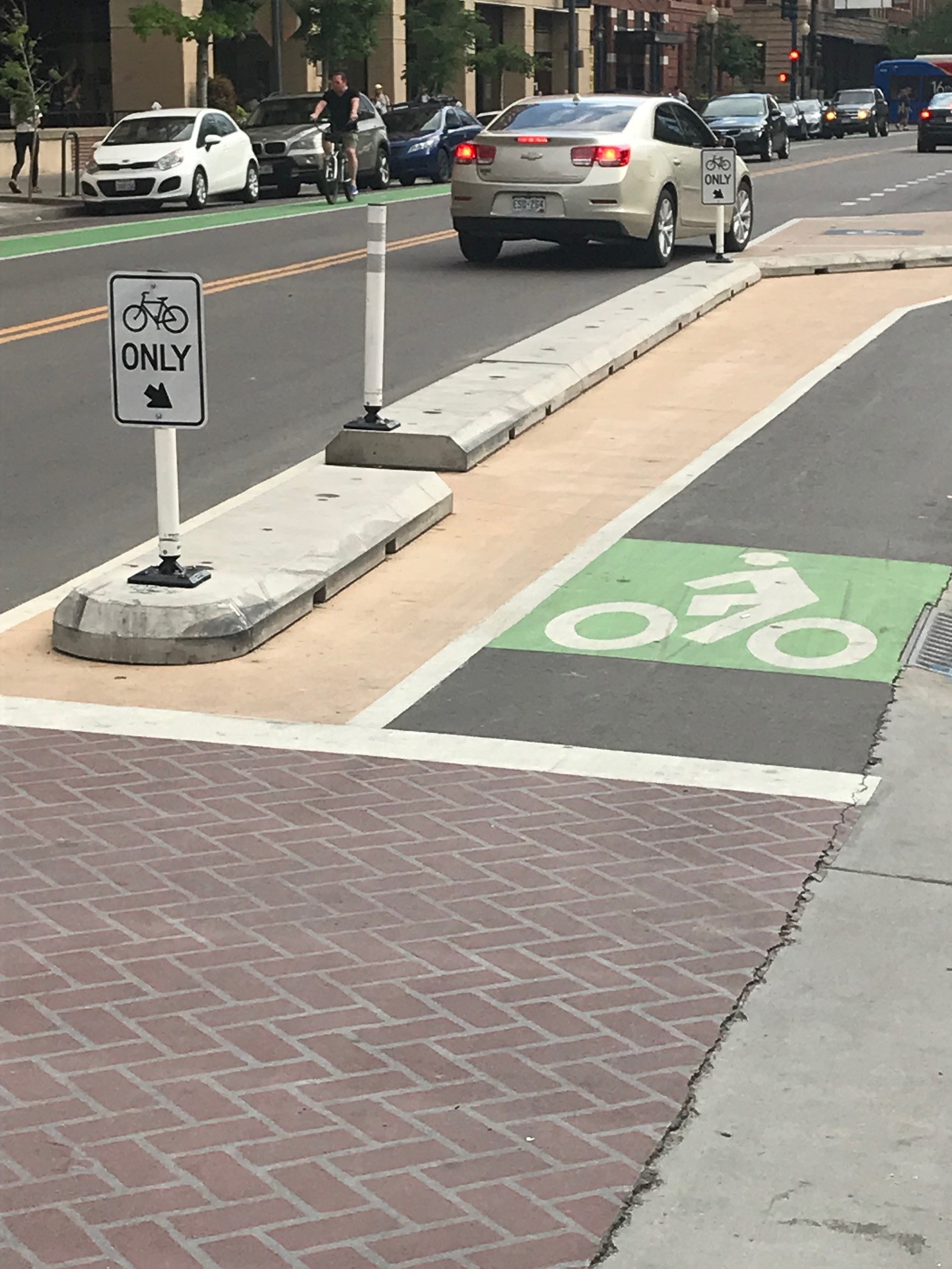 bike lane marking.jpg