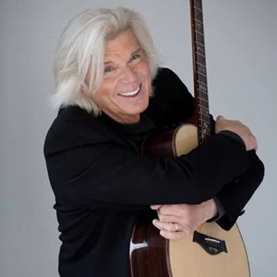 The Farmstand's Feel the Barn Concert Series Presents John Davidson