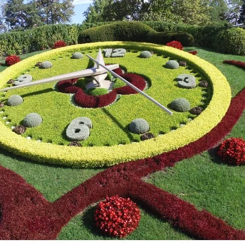 School Holiday Camp Group Spring 2026 in Geneva, Visiting the Flower Clock.
