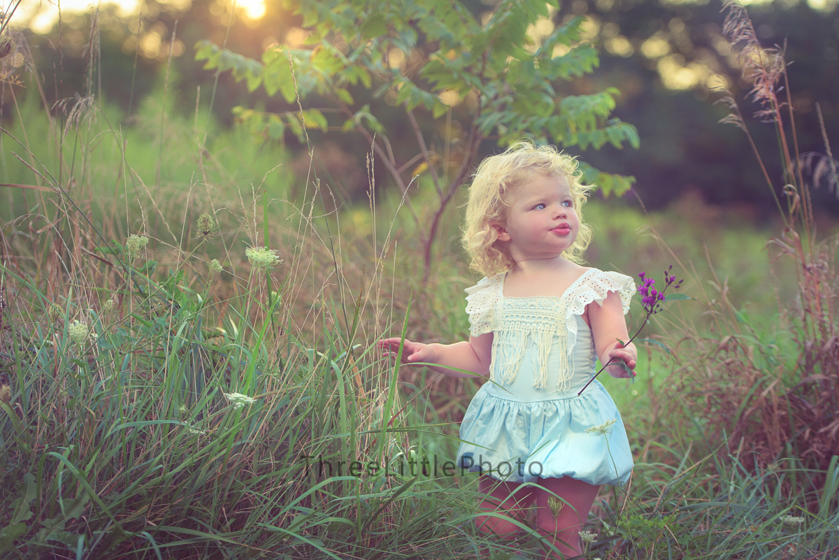 ThreeLittlePhoto_201808,_Isabelle_0013-2_share.jpg