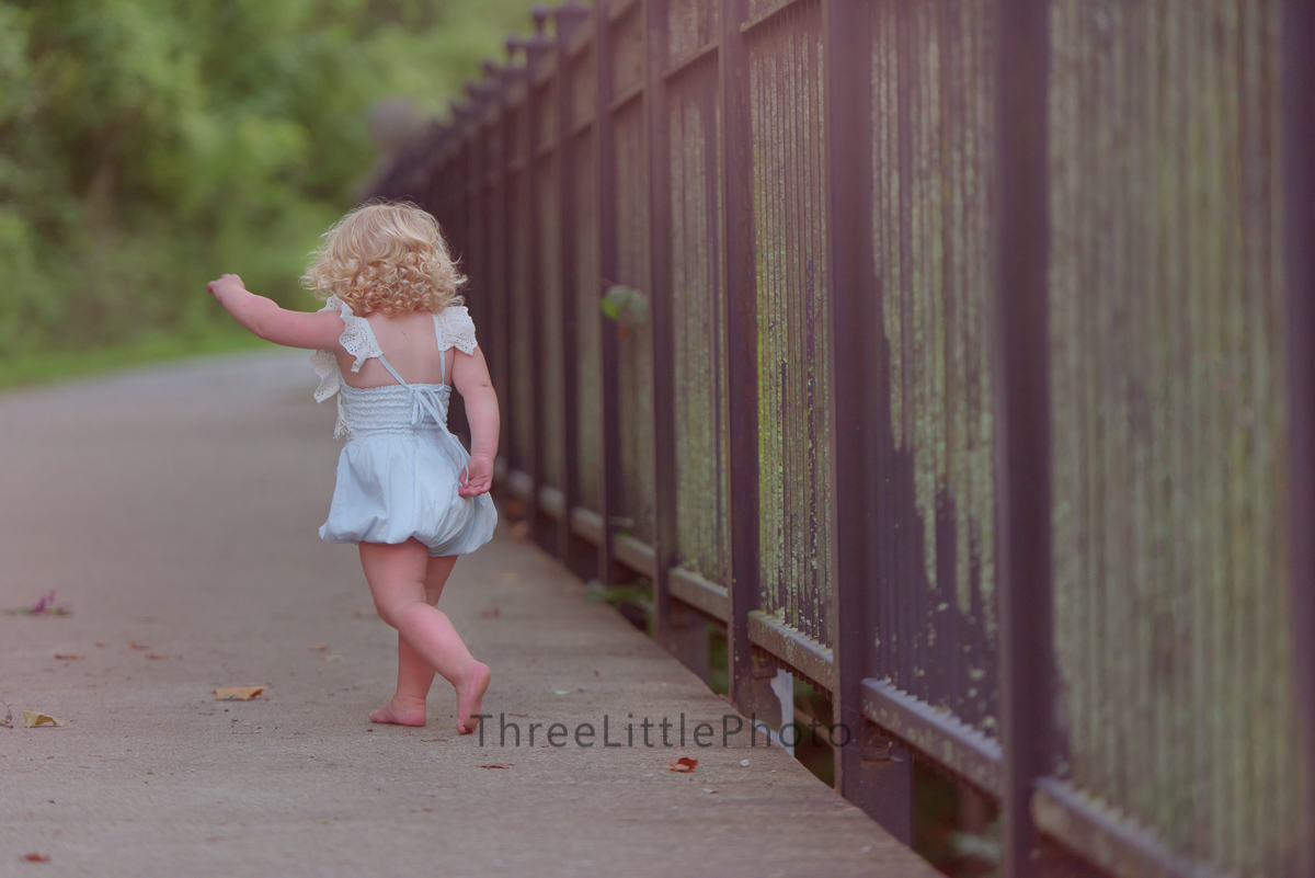 ThreeLittlePhoto_201808,_Isabelle_0020-2_share.jpg