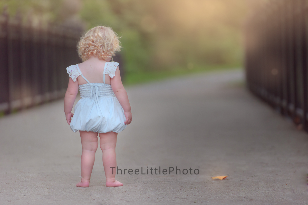 ThreeLittlePhoto_201808,_Isabelle_0024-2_share.jpg