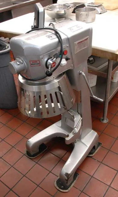 kitchen_1_three.jpg