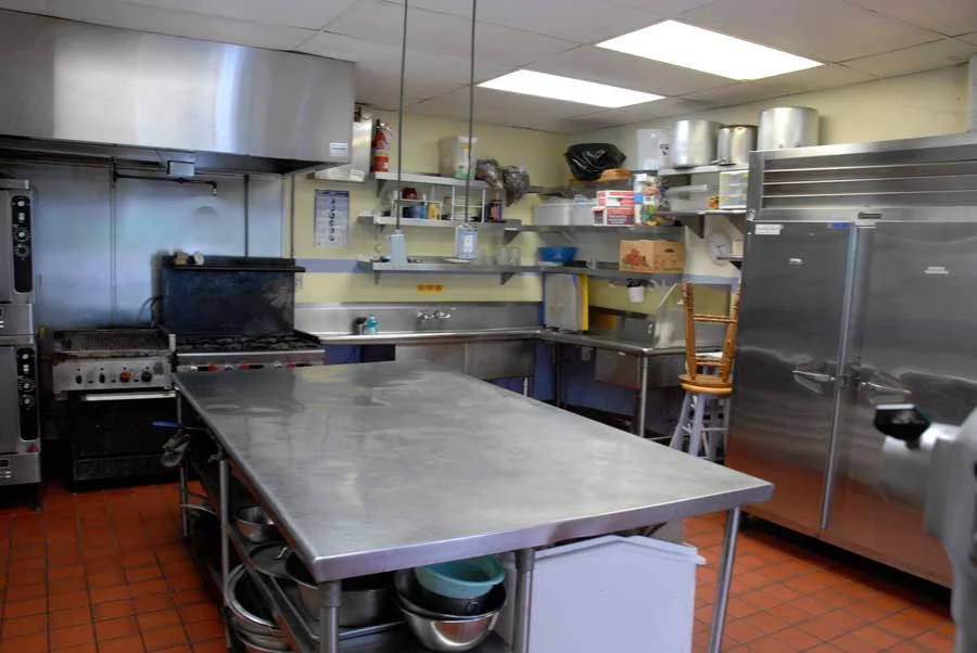 kitchen_4_five.jpg