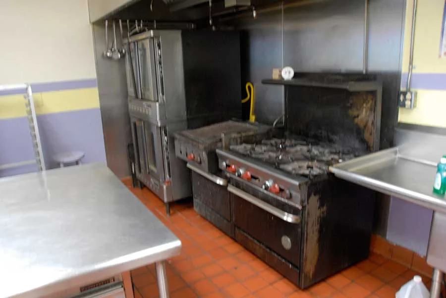 kitchen_4_six.jpg