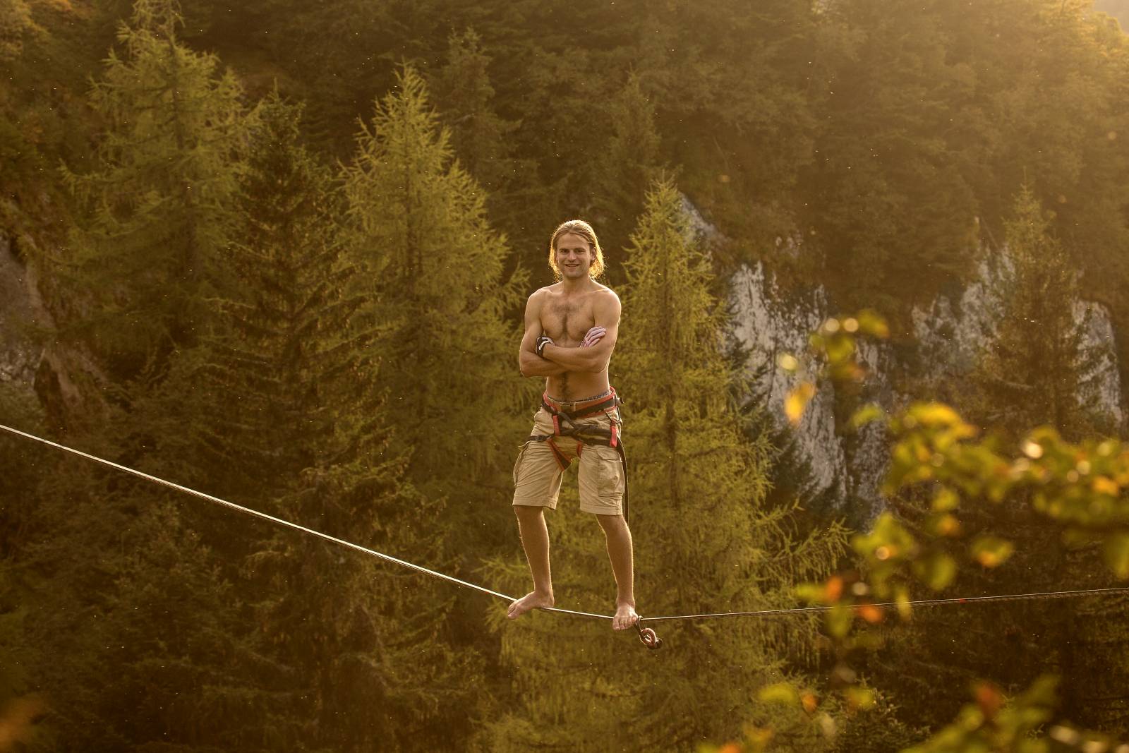 Alexander_Schulz_Highline_in_Auvergne.jpg