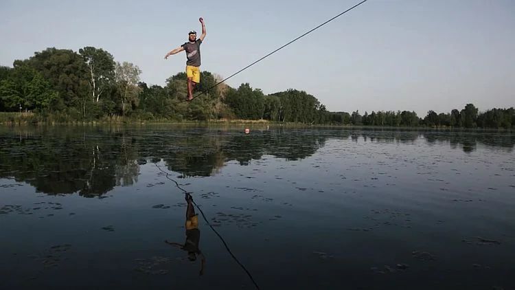 Waterline world record 196 m (Polyester)