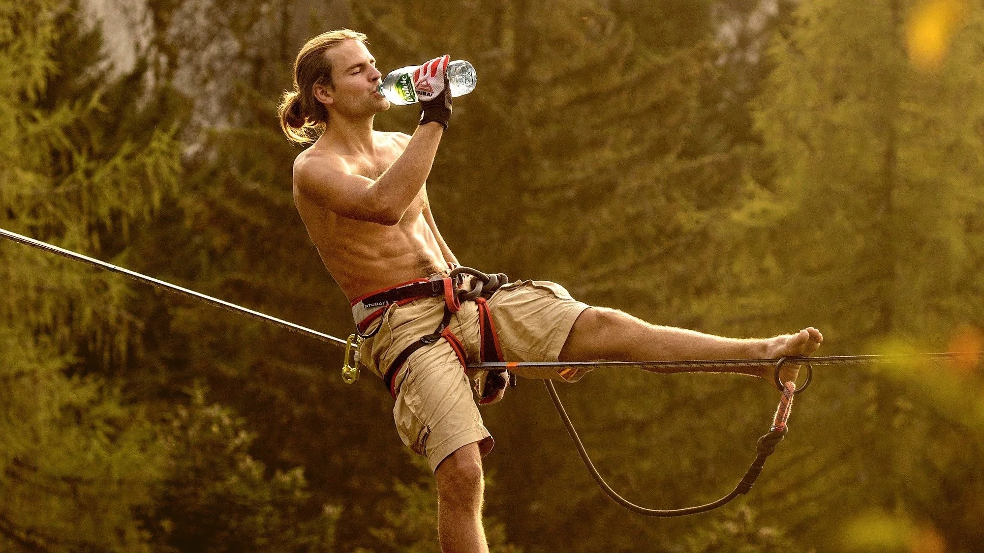 Slackline in der Auvergne (Grande Cascade) - Volvic - Weltrekord