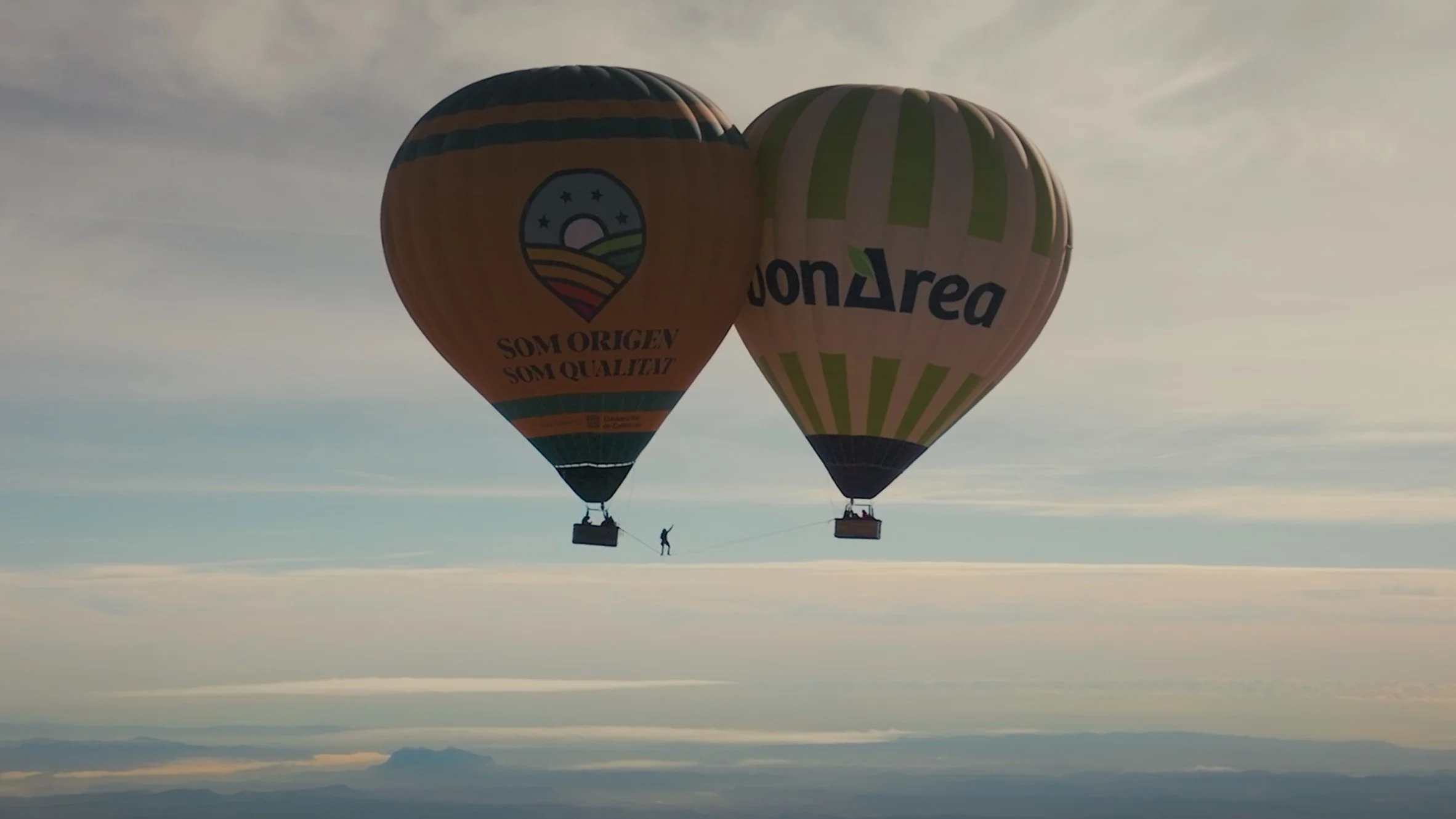 Neuer Slackline-Weltrekord auf 5100 Metern über dem Meeresspiegel