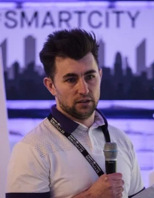 Nikola Anđelić Cofounder & Chief Entrepreneur Ex-athlete & Founder of 2 venture backed tech startups with 1 exit. Deep insight in to innovation processes. Involved in everything from funding, strategy, business and technology development. Entrepreneur with a bias towards action. Relentless and hard working. Learning across multiple fields provides an information advantage (and therefore an innovation advantage) because most people focus on just one field. Each new field we learn that is unfamiliar to others in our field gives us the ability to make combinations. I strive to apply this multi-disciplinary approach in order to disrupt the world around me.