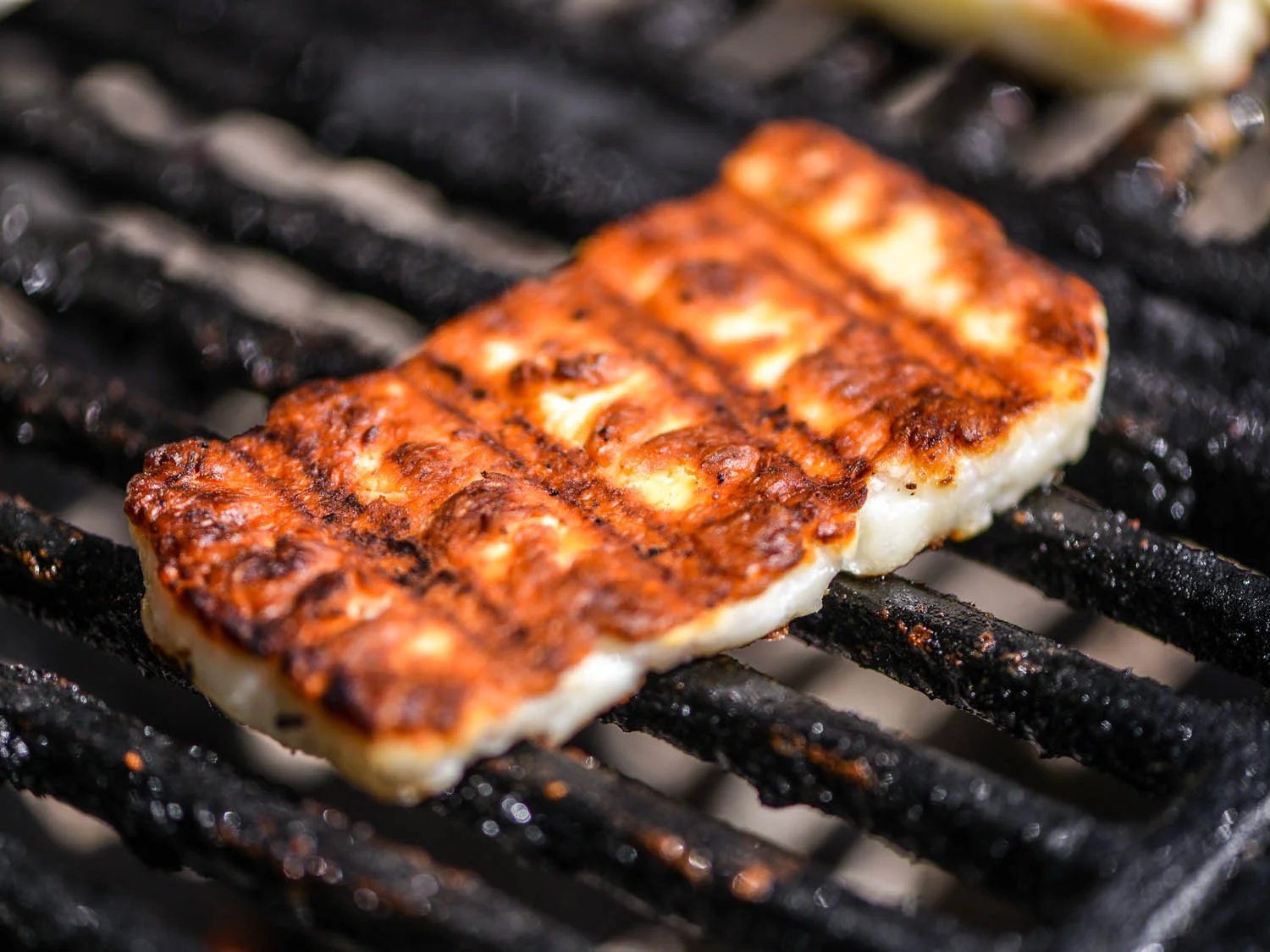 20140710-cheeses-you-can-grill-halloumi-grilled-joshua-bousel.jpg