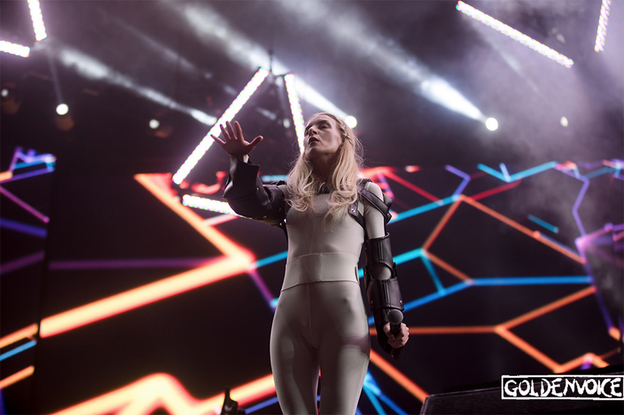 Photo by Julian Bajsel