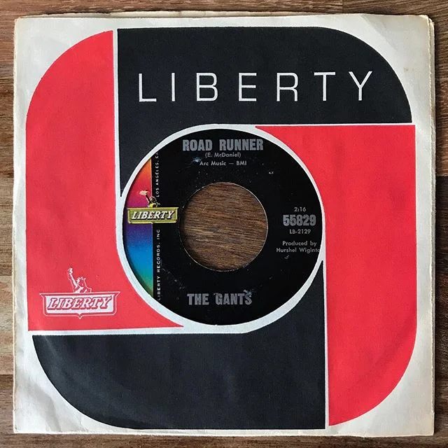 Road Runner by The Gants. Liberty 55829, US, 1965.
•
•
Mississippi garage band The Gants take on Bo Diddley’s Road Runner. Impossible to listen to without thinking of Wile E Coyote’s nemesis.
•
•
#LibertyRecords #TheGa