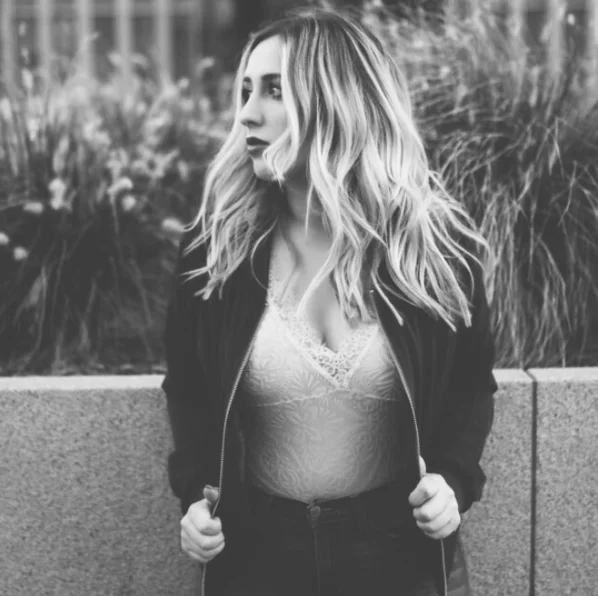 Professional hair artist, mother, blogger, traveling educator and girl boss extraordinaire! Read more about Elizabeth here →