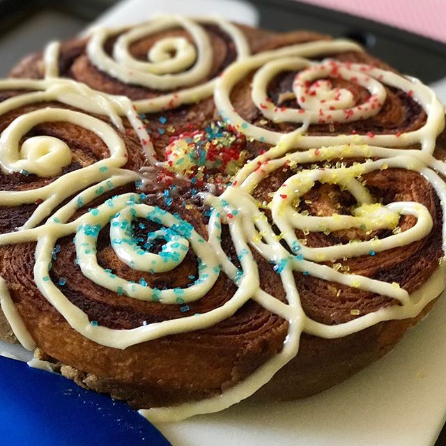 Having a #sundayfunday making @annieshomegrown cinnamon rolls. #thebest #cheatday #sprinkles #family #baking #momlife