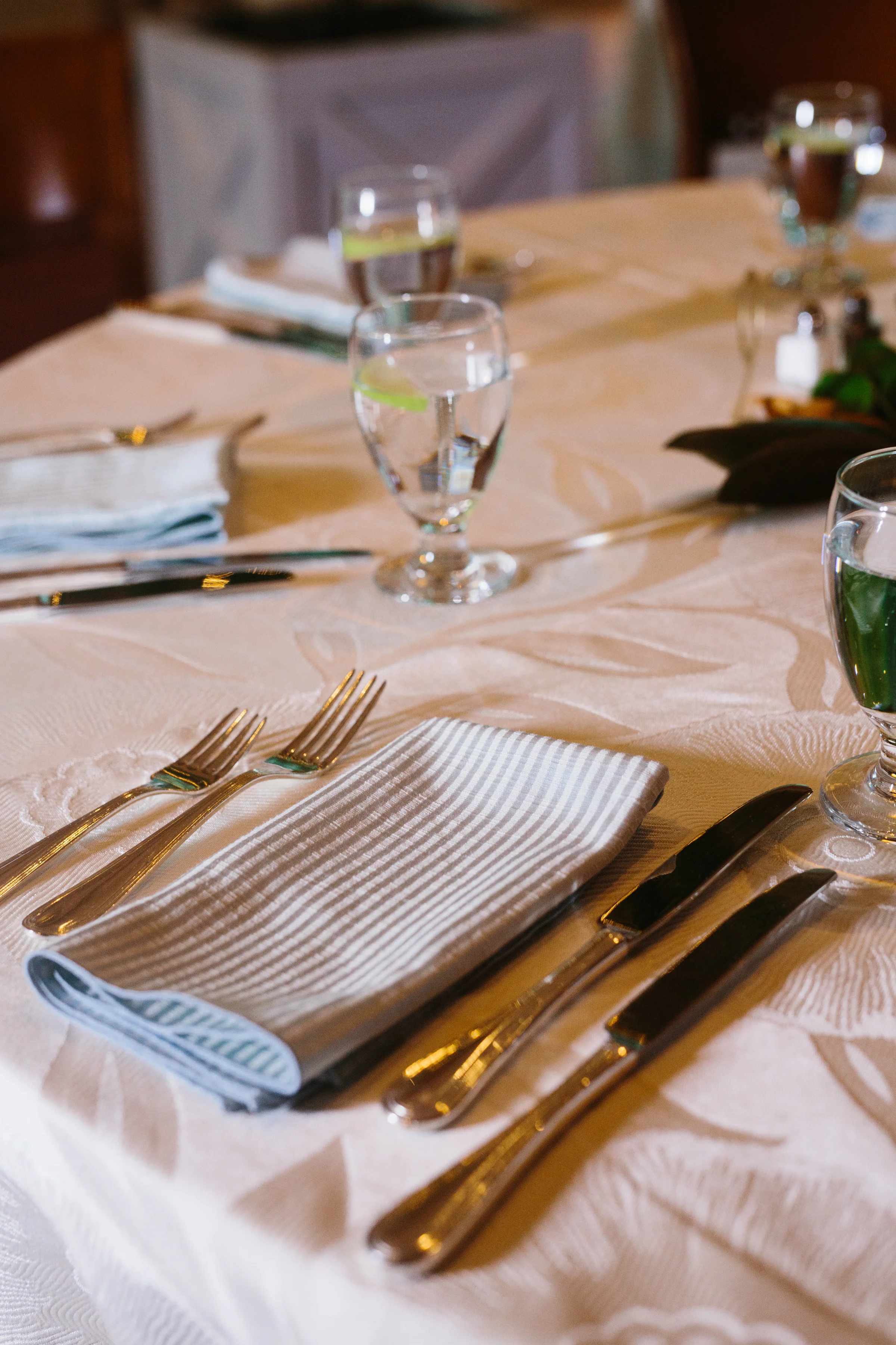 Swan House Atlanta History Center Slauer Events Wedding Seersucker 61.jpg
