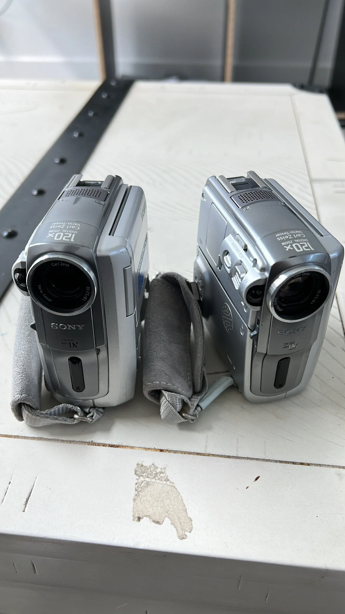 156E6F04-3866-44DF-914A-F0196667A879