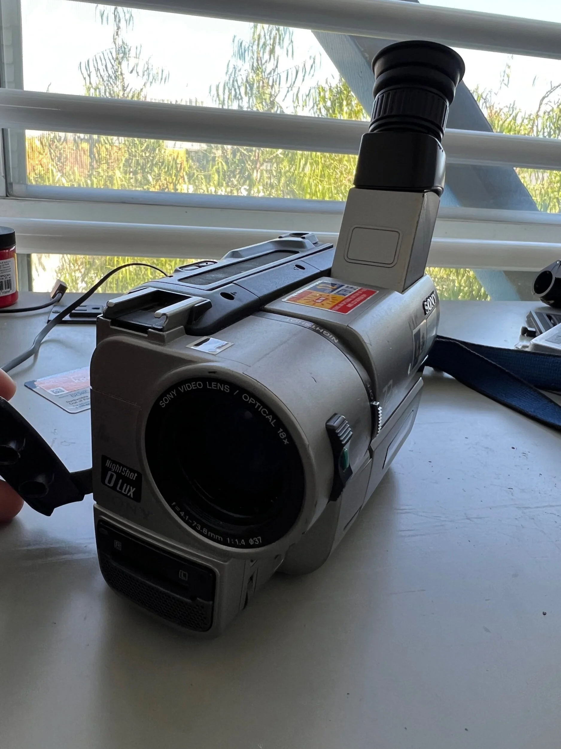 4236A5DB-C3DC-4C7C-8D4B-FD962944AEF0