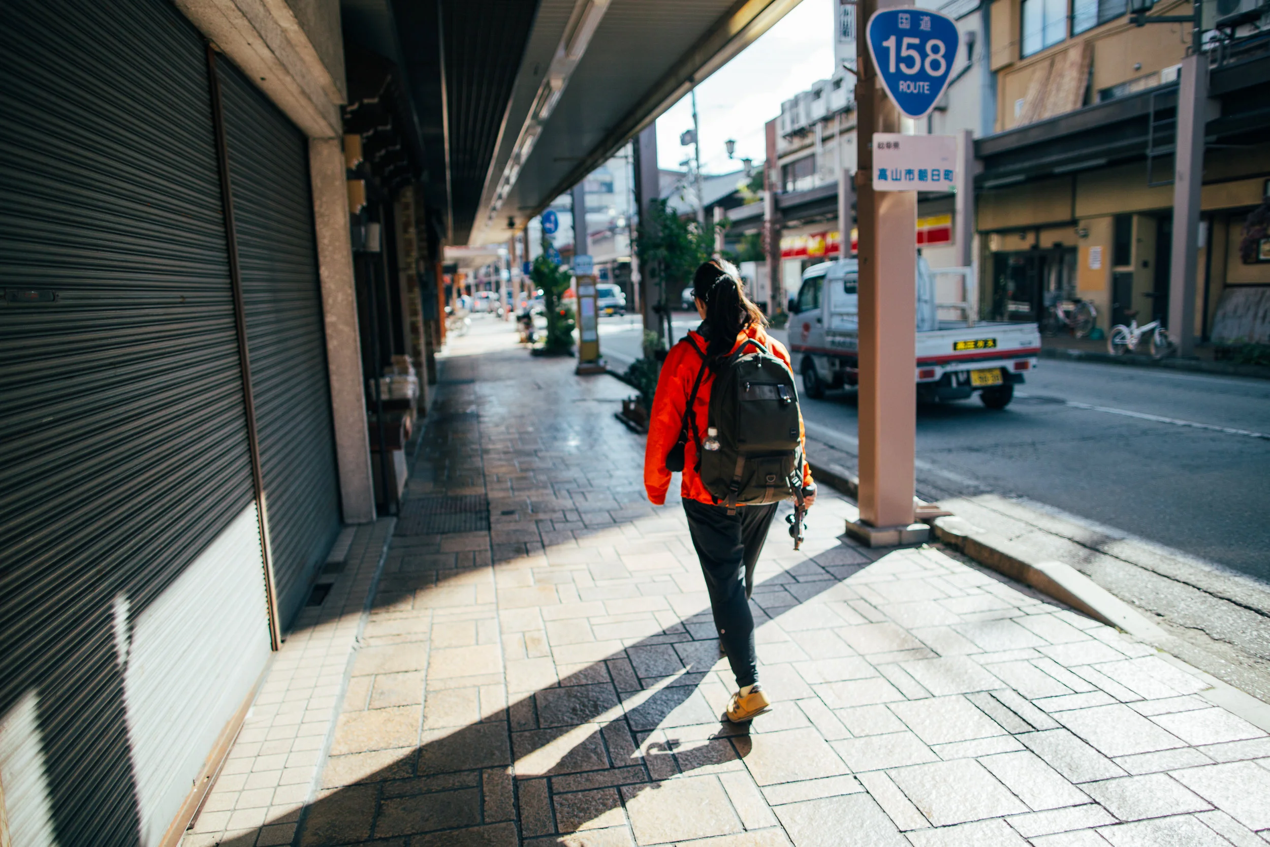 Mornings in Takayama are peaceful. The only hustle and bustle you'll hear or see is from the vendors at the morning markets which are everyday from 6:30 or 7:00 until around the noon hours.