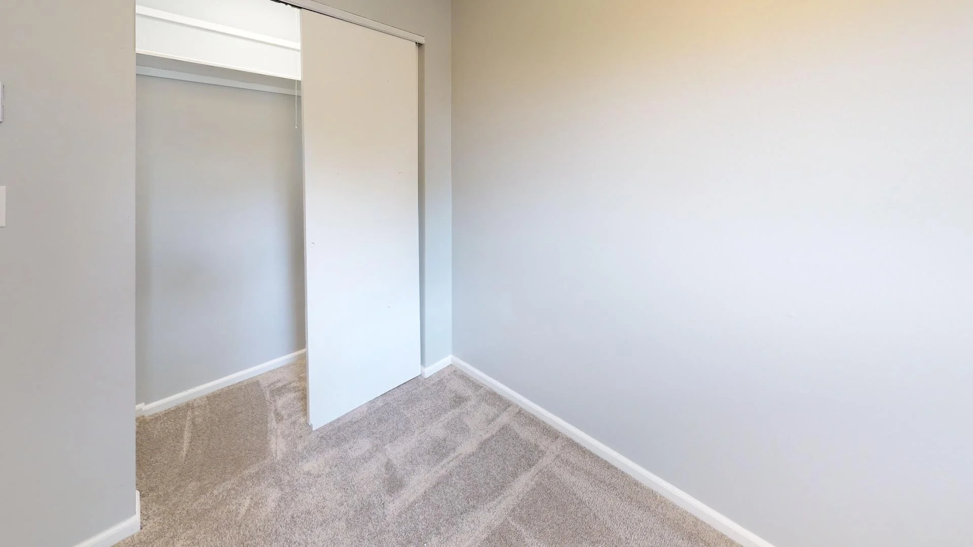 622-Fishlock-Ave-Unfurnished(3).jpg