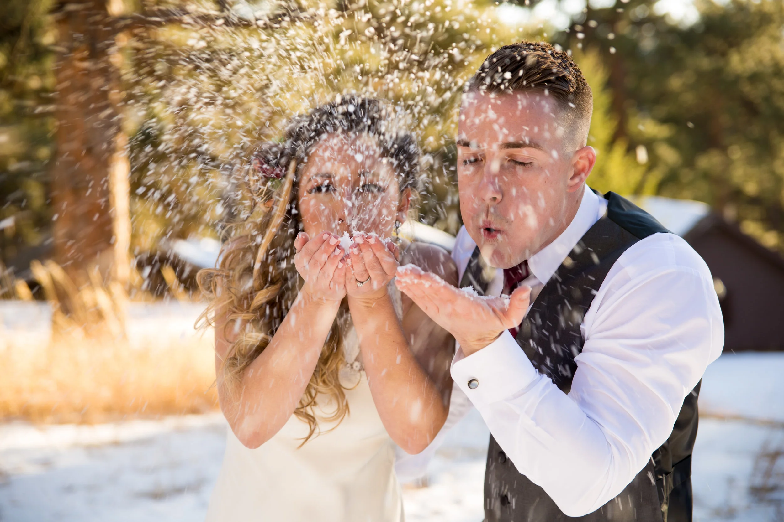colorado wedding, bride and groom, snowy wedding, mountain wedding, snow