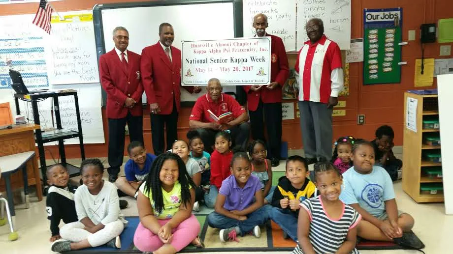 Senior Kappas Read to Students