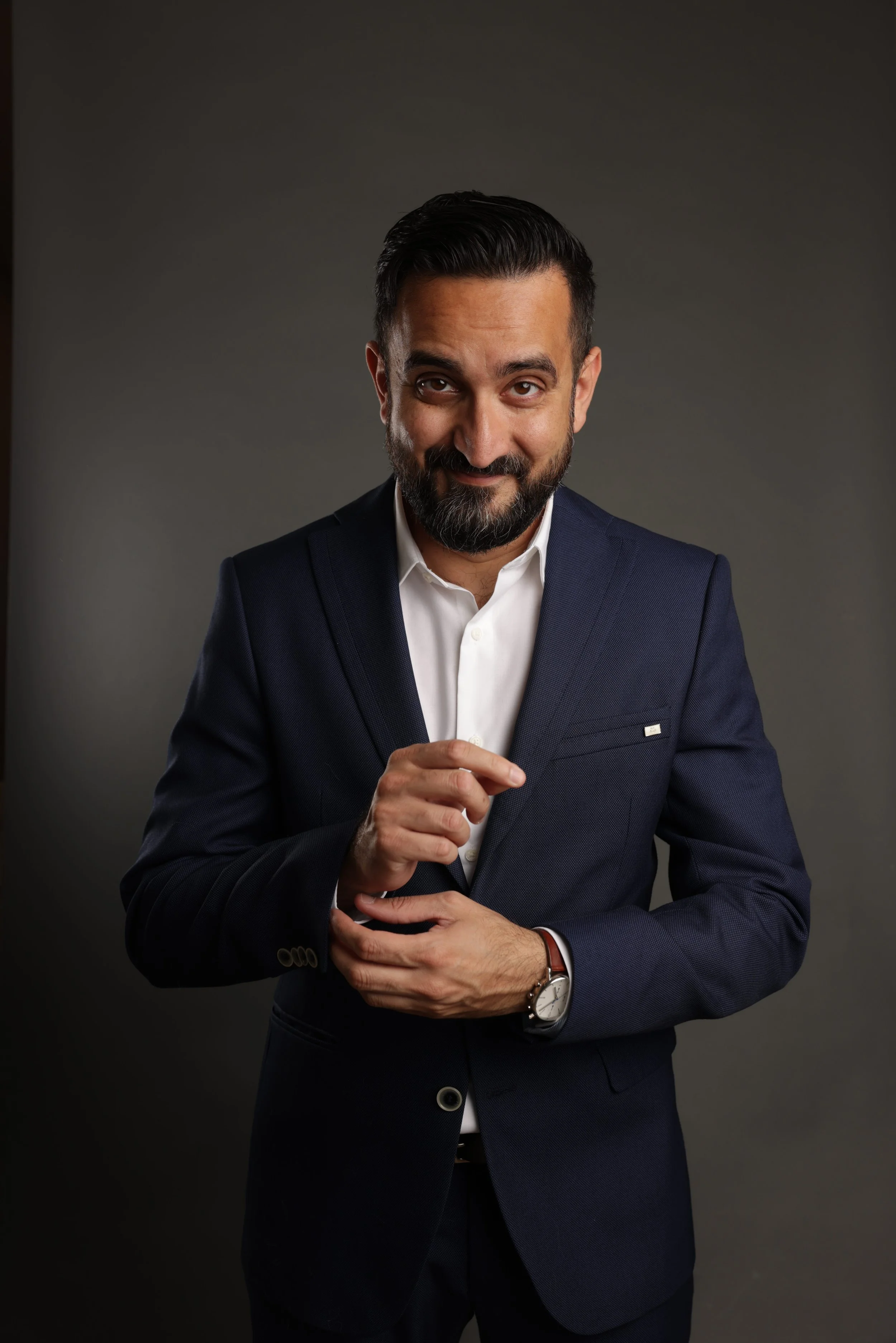 Cameron's Welcomes Screenwriter Sami Shah
