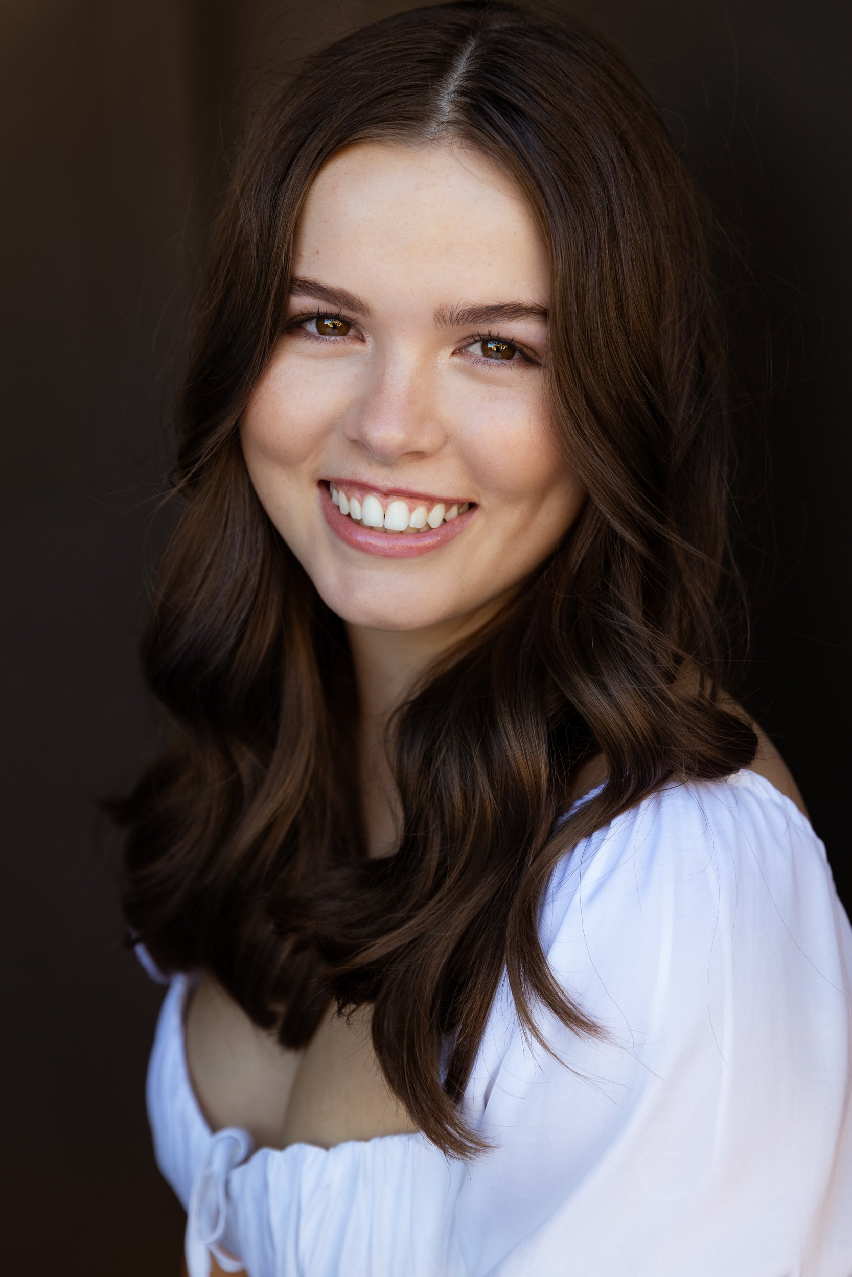 Cameron's Welcomes Actor Lily Kirkham