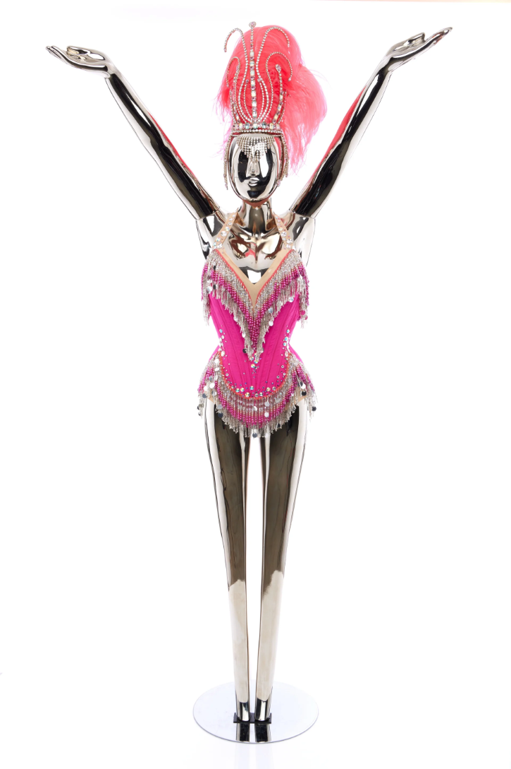 Exhibition Designer Julie Lynch Opens ‘1001 Remarkable Objects’ at the Powerhouse Museum 