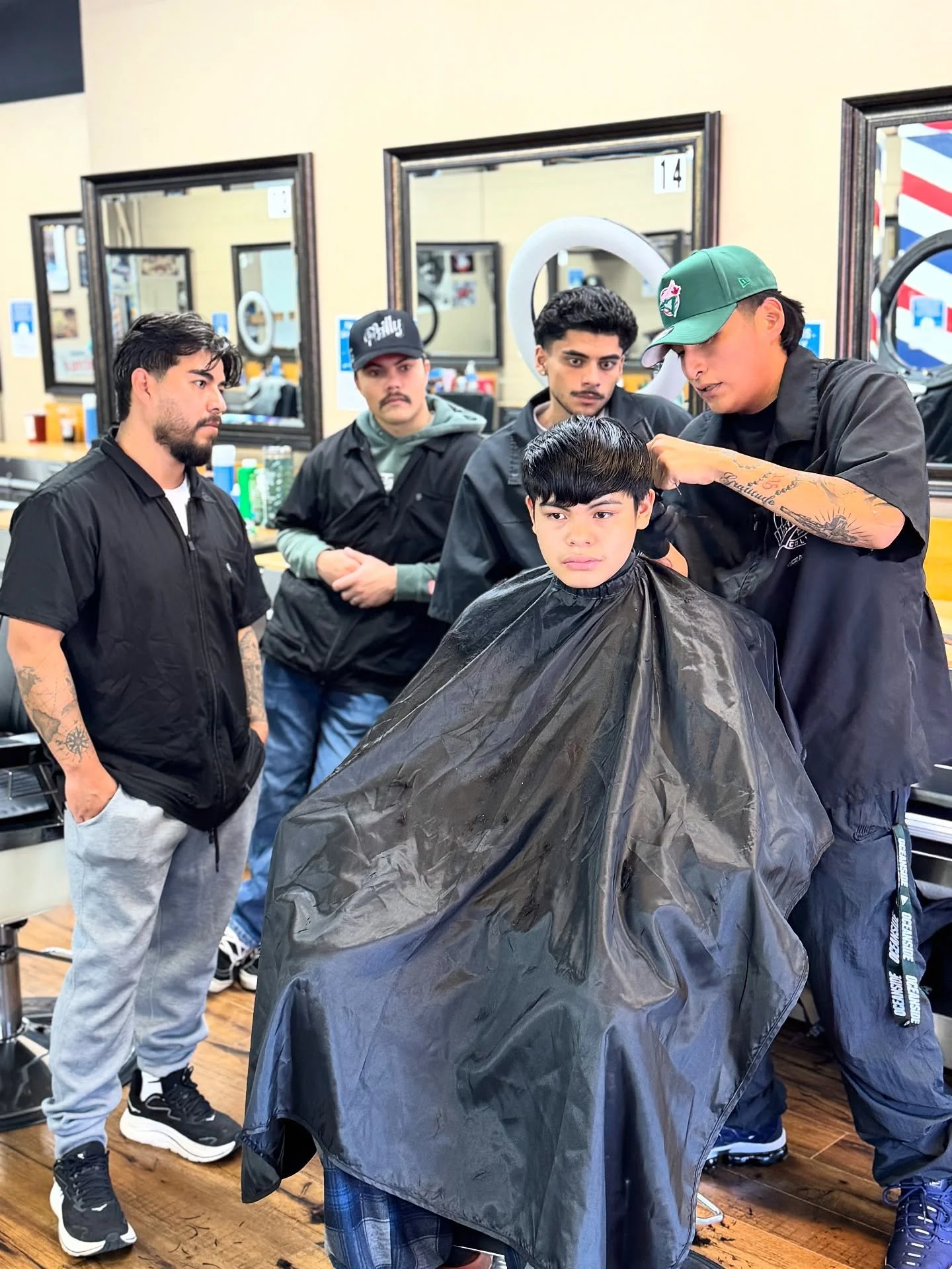 💭✂️ “To acquire knowledge, one must study; but to acquire wisdom, one must observe.” – Marilyn vos Savant
At West Coast Barber College, learning doesn’t just come from the books — it comes from watching each other grow