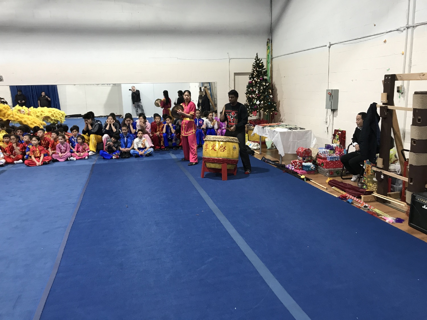 wayland-li-wushu-canada-ontario-toronto-classes-taolu-holiday-party-2017-03.jpg