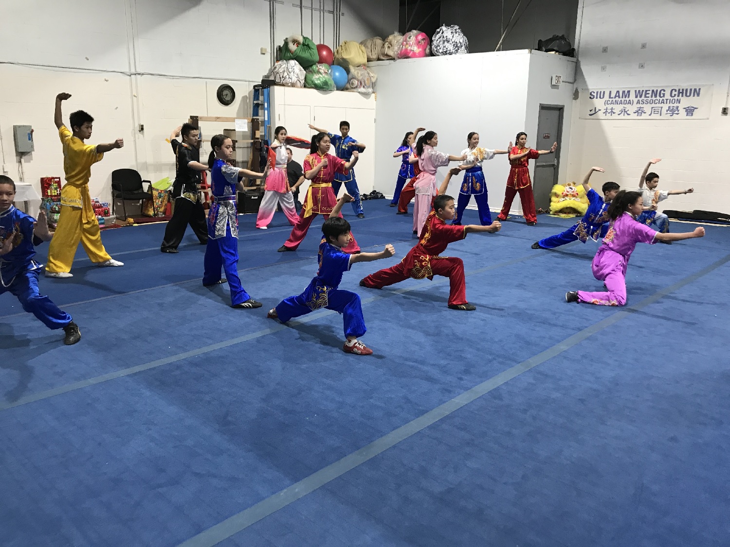 wayland-li-wushu-canada-ontario-toronto-classes-taolu-holiday-party-2017-09.jpg