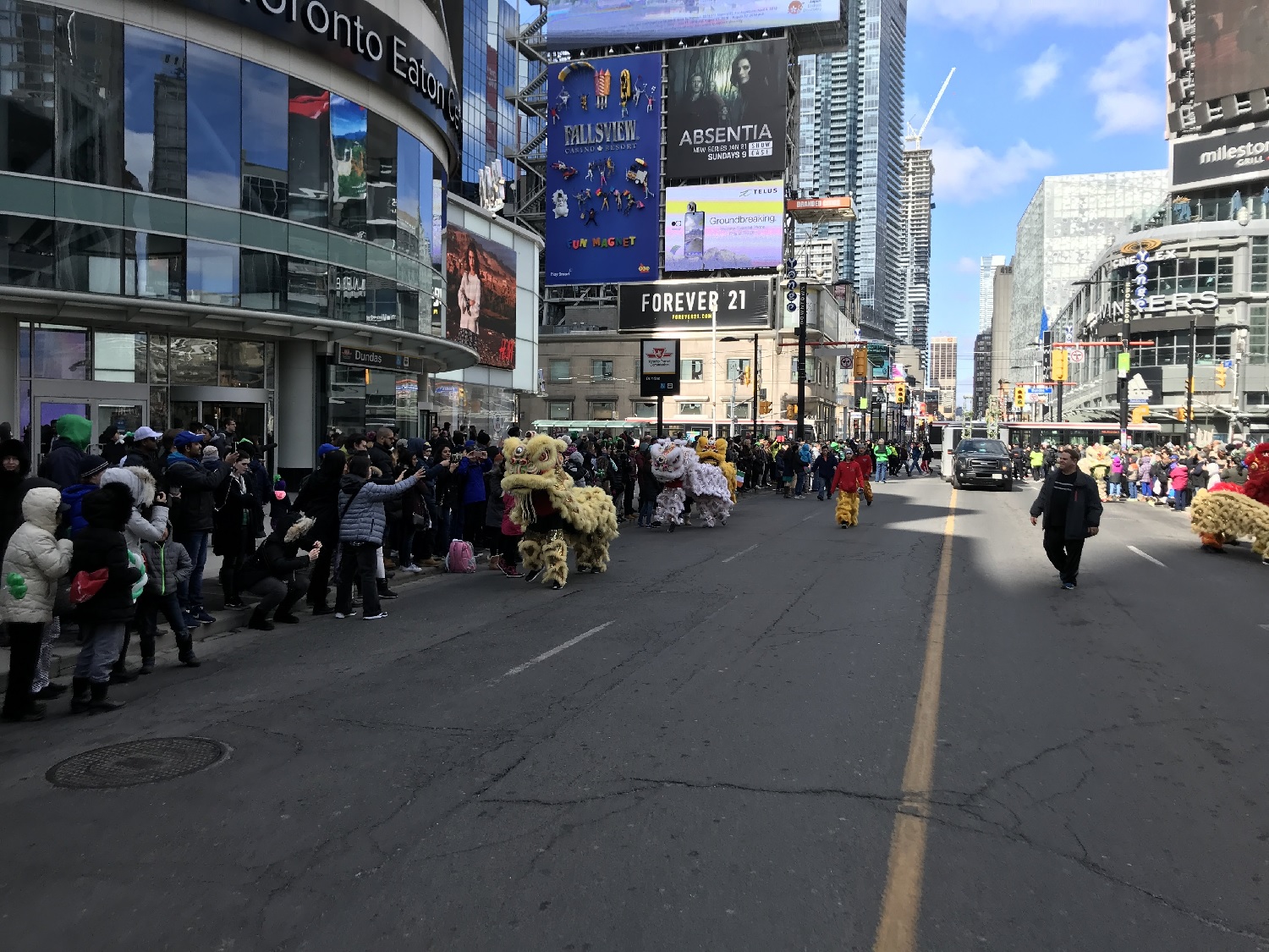 wayland-li-wushu-st-patricks-day-parade-toronto-canada-2018-07.jpg