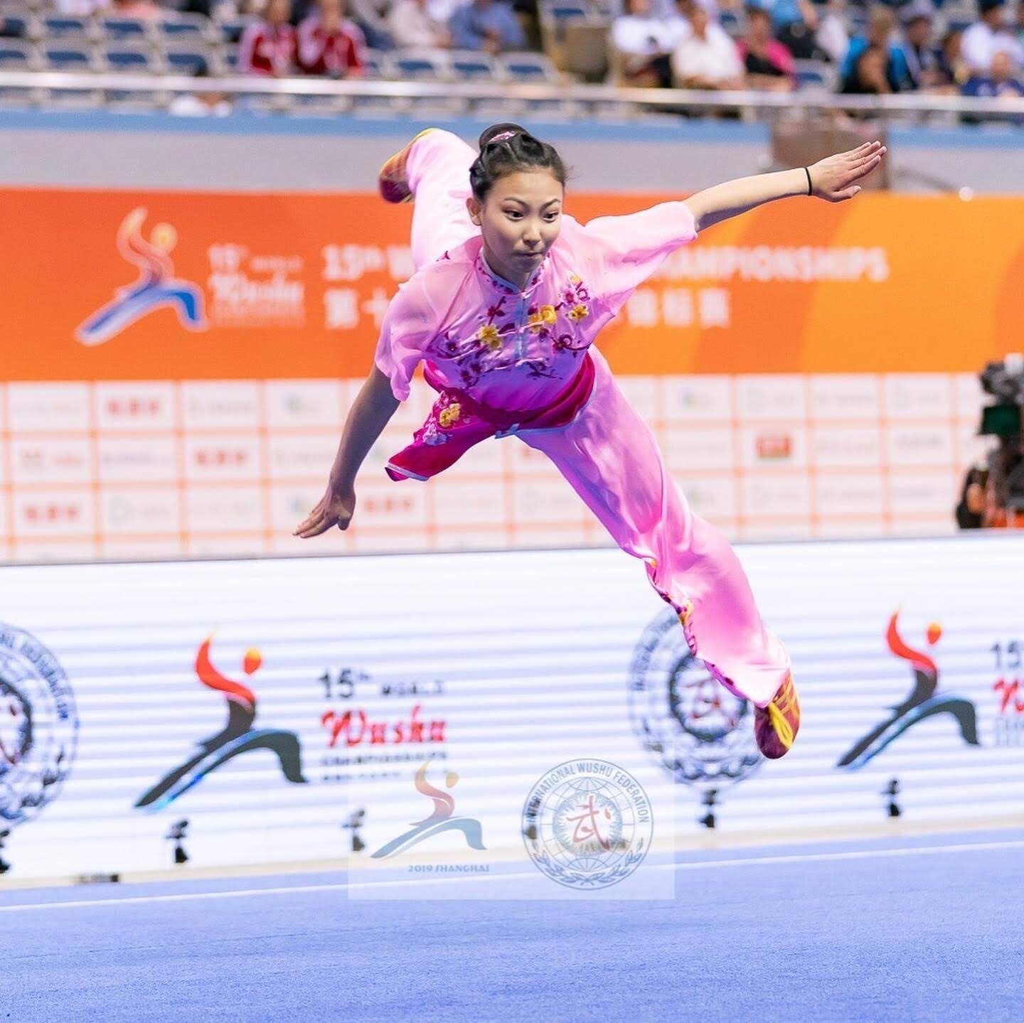 wayland-li-wushu-team-canada-erica-world-champion-2019-03.jpg