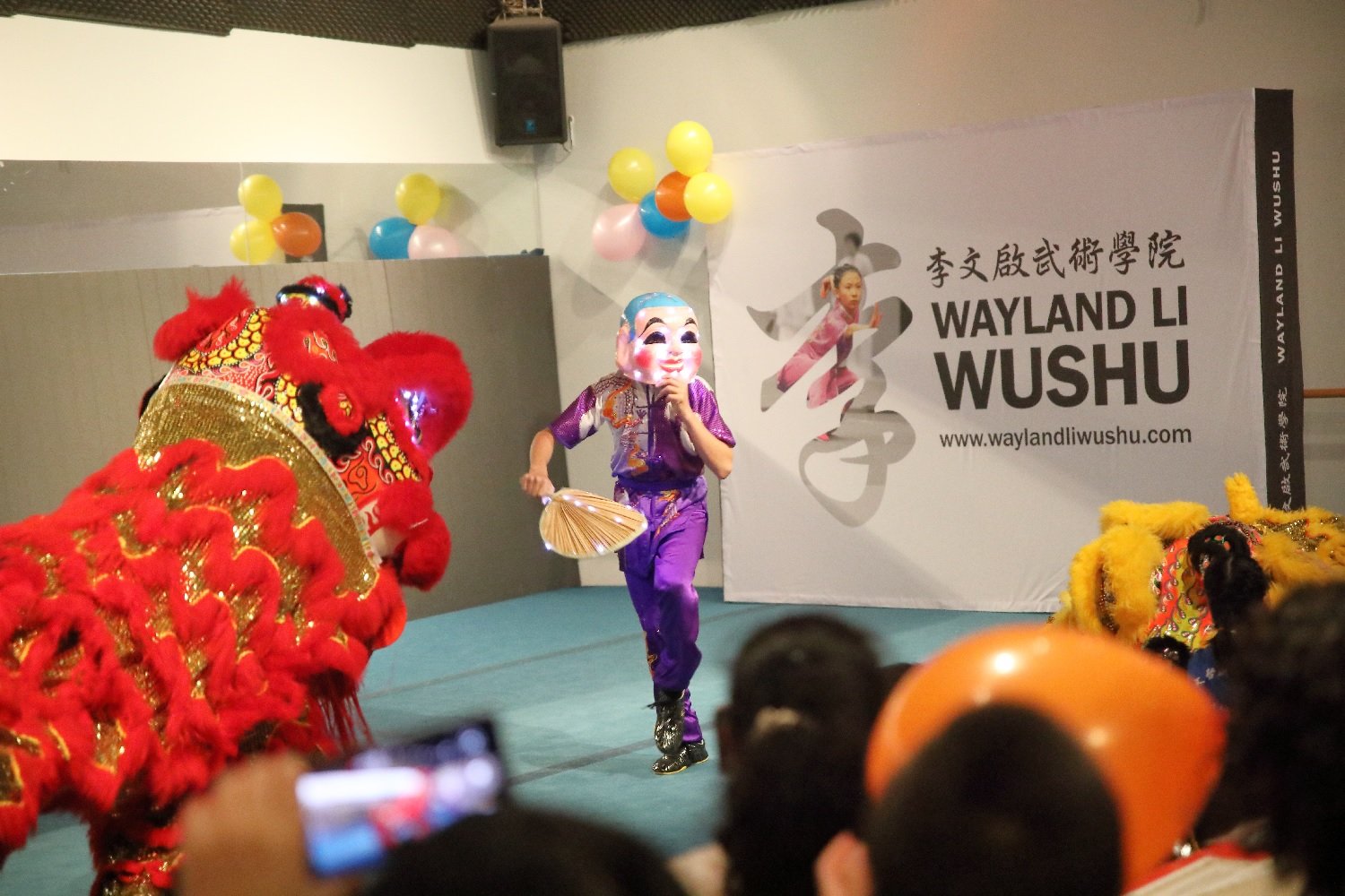 wayland-li-wushu-toronto-canada-holiday-party-2021-lion-dance-2.jpg