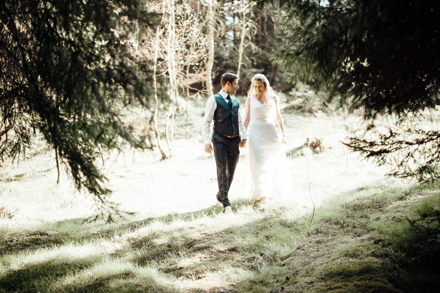 Elopement-After Wedding Shooting-Hochzeitsreportage-Böhmische Schweiz-Sächsische Schweiz-Inspiration-Hochzeitsfotograf-Aachen-Kevin Biberbach-KEVIN Fotografie-Fujifilm-Hochzeitswahn-Hochzeit-12.jpg