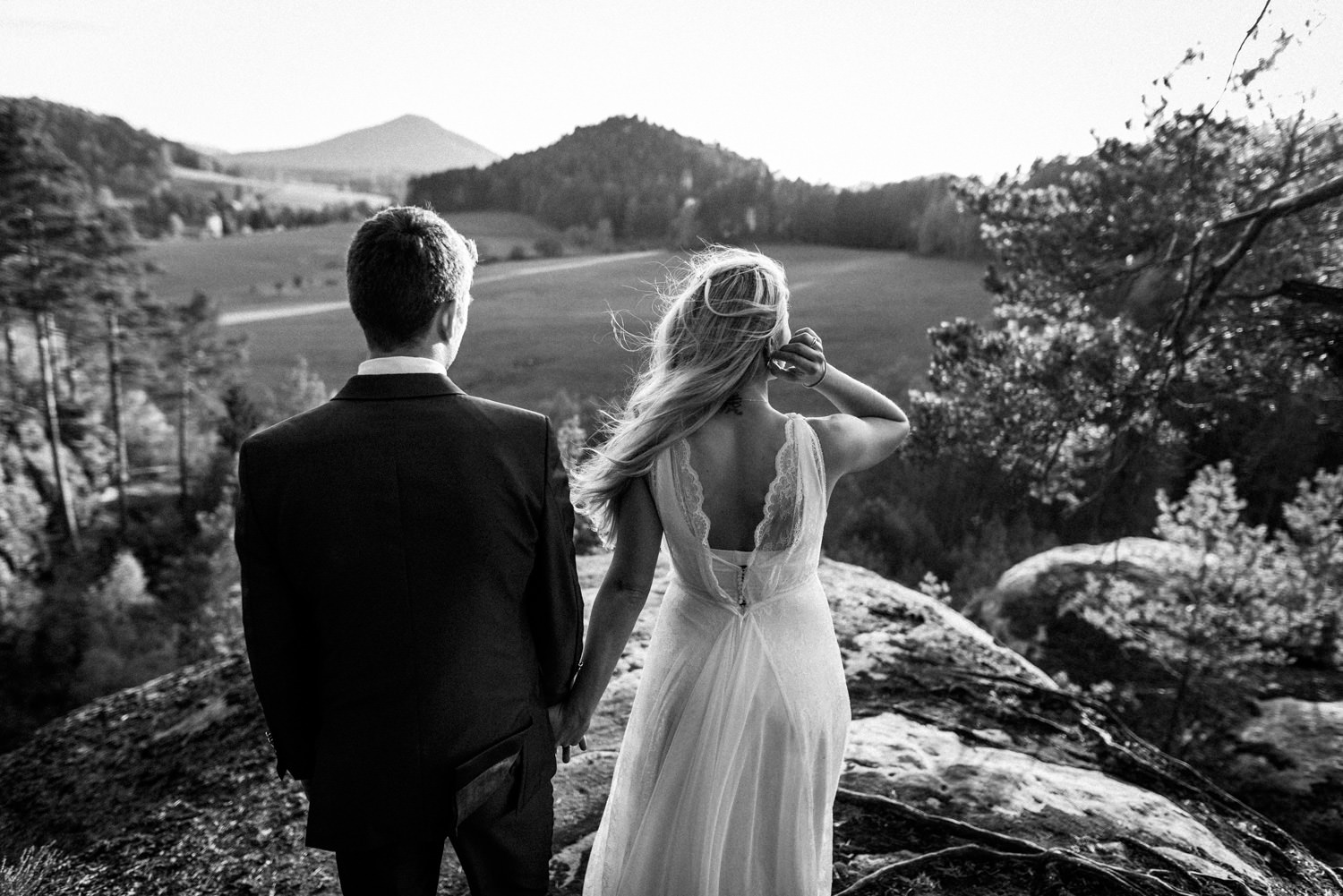 Elopement-After Wedding Shooting-Hochzeitsreportage-Böhmische Schweiz-Sächsische Schweiz-Inspiration-Hochzeitsfotograf-Aachen-Kevin Biberbach-KEVIN Fotografie-Fujifilm-Hochzeitswahn-Hochzeit-61.jpg