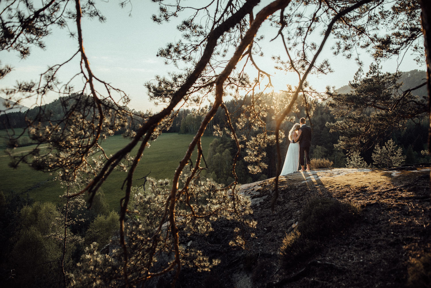 Elopement-After Wedding Shooting-Hochzeitsreportage-Böhmische Schweiz-Sächsische Schweiz-Inspiration-Hochzeitsfotograf-Aachen-Kevin Biberbach-KEVIN Fotografie-Fujifilm-Hochzeitswahn-Hochzeit-67.jpg
