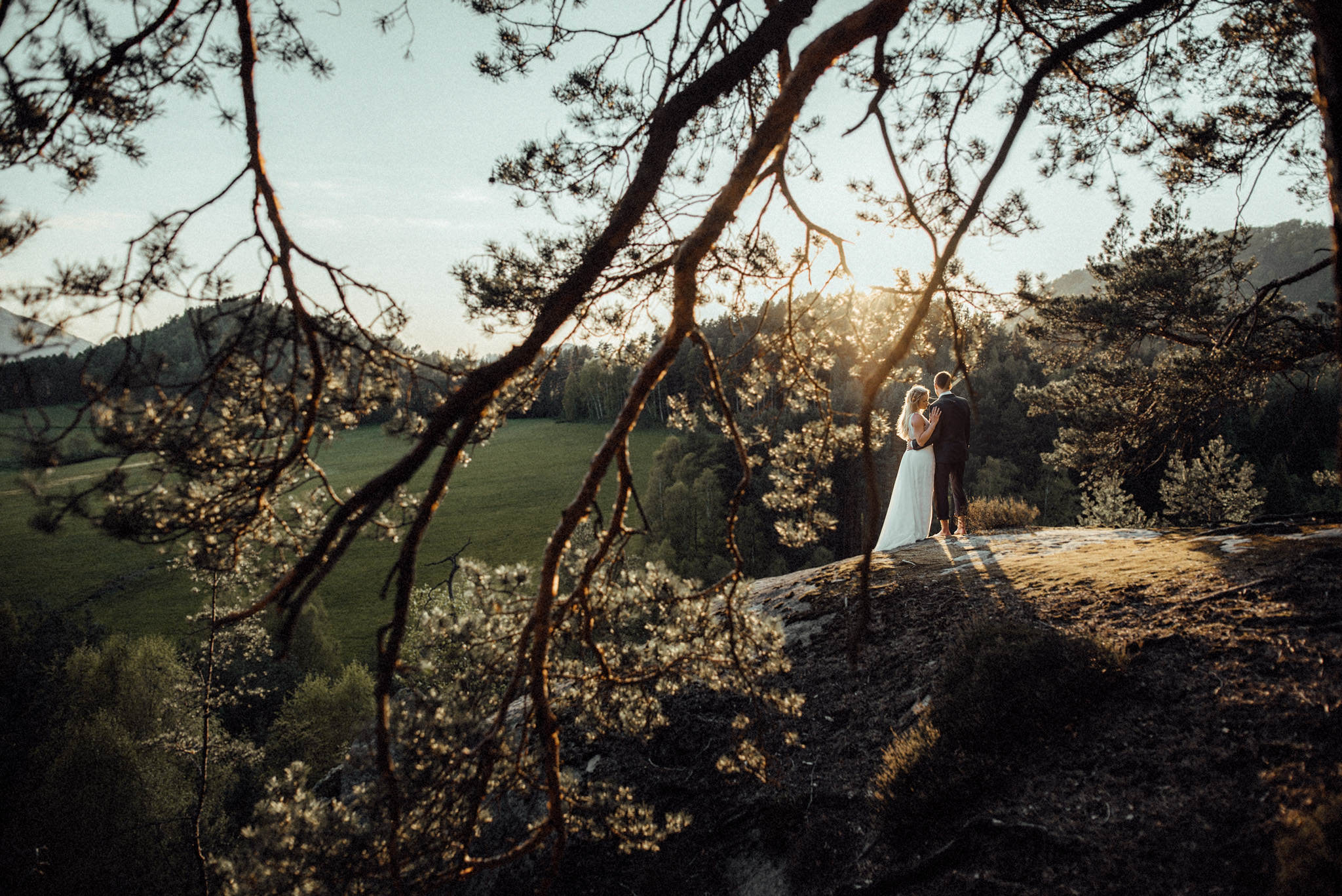 Hochzeitsfotograf-Aachen-Kevin-Biberbach-Sächsische-Böhmische-Schweiz-After-Wedding-Shooting-Paarshooting-Natur-NRW-Sonnenuntergang-Fotografie-Beste.jpg