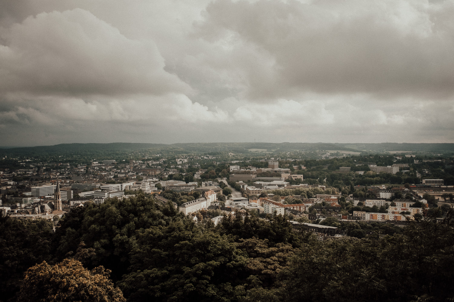 Hochzeitsfotos NRW-Hochzeitsfotograf NRW-Hochzeitsreportage-Lousberg Aachen-Sommerhochzeit-Kevin Biberbach-KEVIN - Fotografie-105.jpg