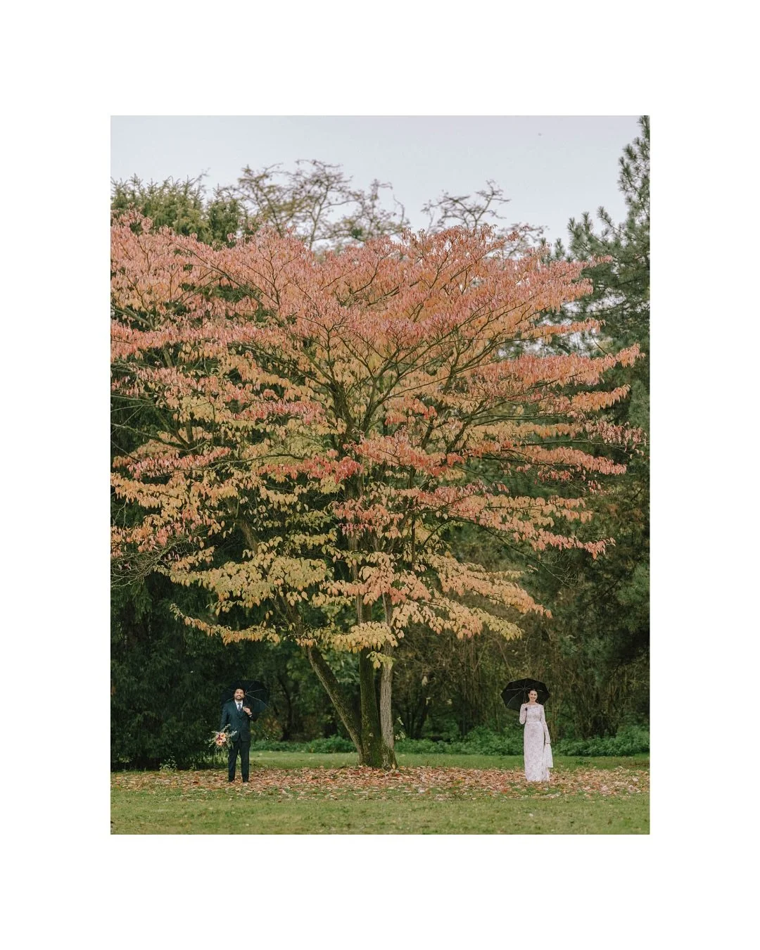 Love doesn&rsquo;t wait for sunshine &mdash; and neither did Luisa &amp; Ersin yesterday at their outdoor portrait session. ♡

I really loved the positivity and deep connection between the two of them. They handled the constant rain with such ease!

