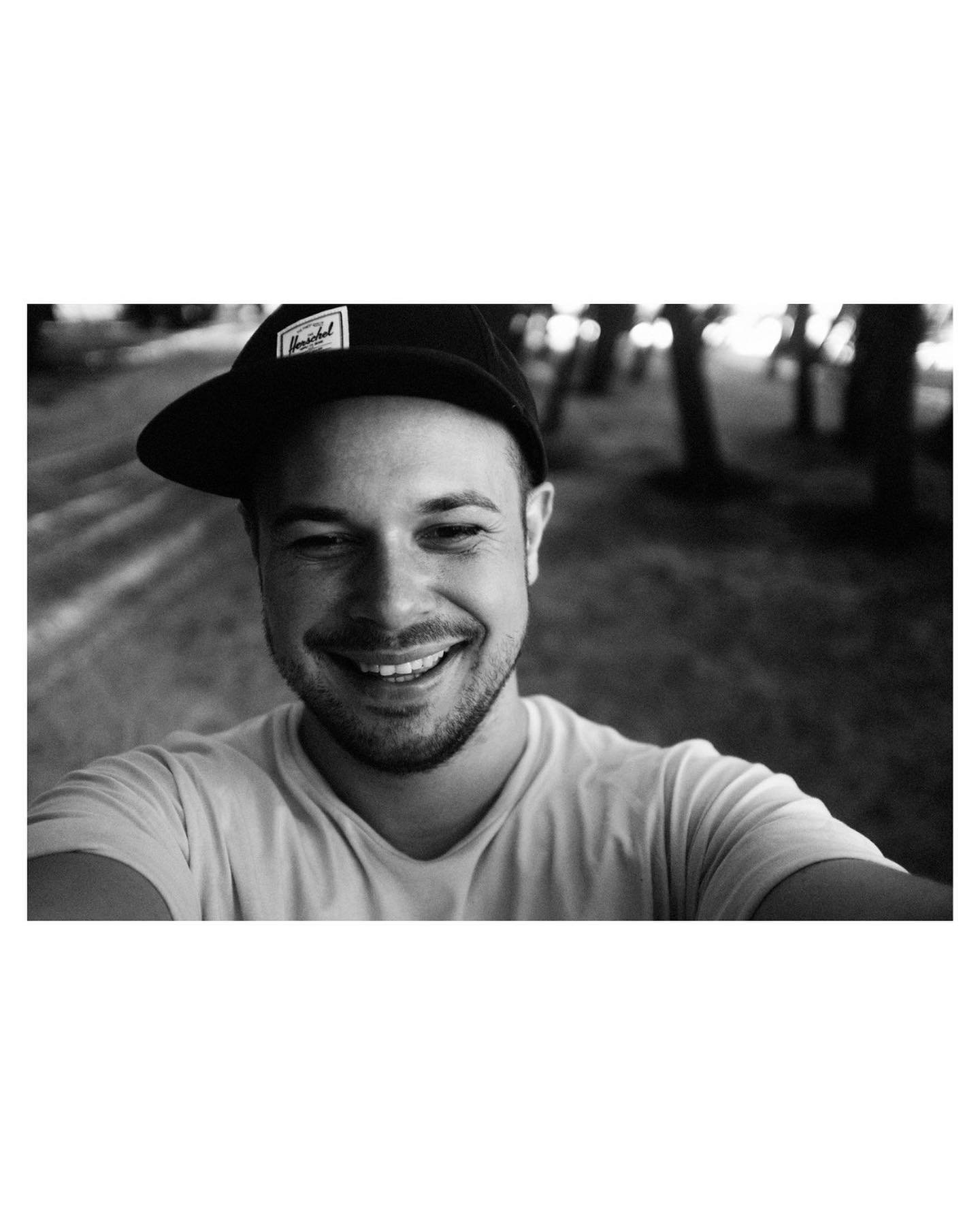 Breaking News! 🎉
⠀⠀⠀⠀⠀⠀⠀⠀⠀
Endlich darf ich es verk&uuml;nden. Anfang August habe ich zusammen mit @fujifilmx.de eine &uuml;beraus spannende Kooperation gestartet. Im Zuge des #xSpotlight Projekts erhielt ich dabei f&uuml;r einen Zeitraum von 2 Mona